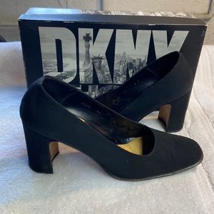 DKNY Classic Black Pump